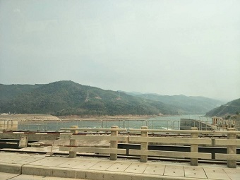 20190404damA.jpg